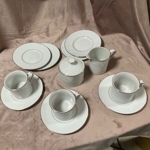 New 13 pc JC Penney Home Collection China